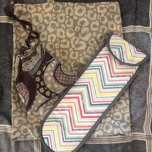 Thirty-one Gifts - Cinch bags and Flat Iron Case